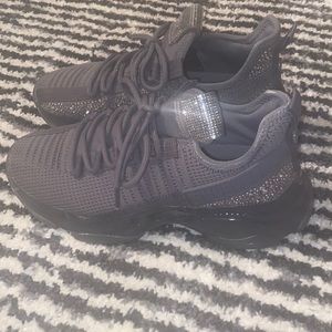 Steve Madden Maxima’s